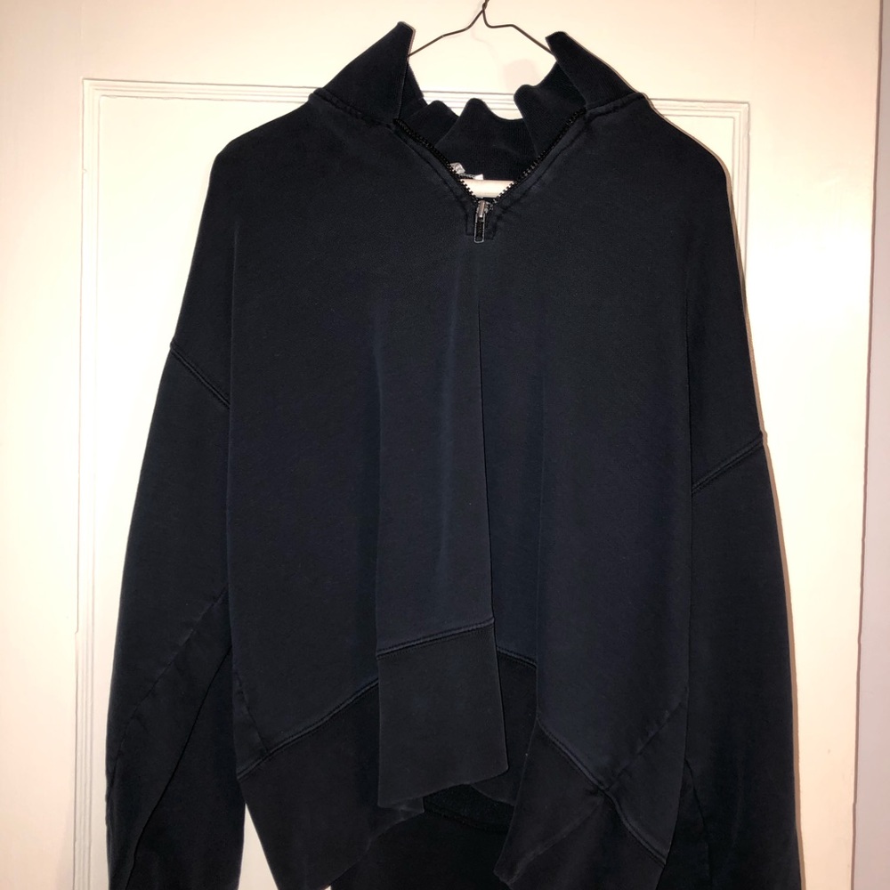 Geoffrey Beene 1/4 zip up crew neck.